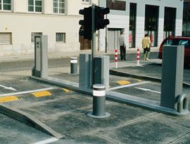 bollard 1